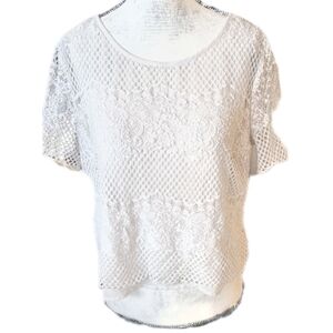 Forever 21 cropped lace top